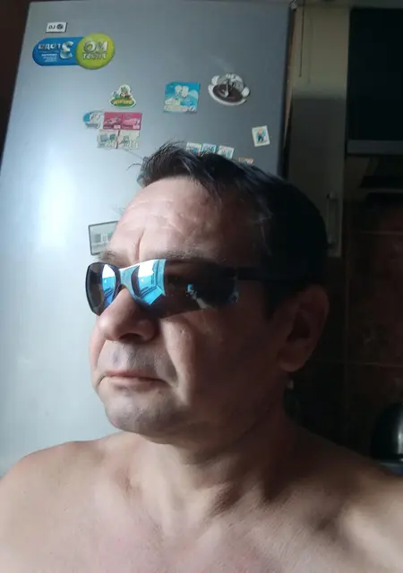 Иван из Мариуполя, ищу на сайте знакомства на одну ночь