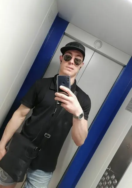 Den из Житомира, мне 32, познакомлюсь без обязательств