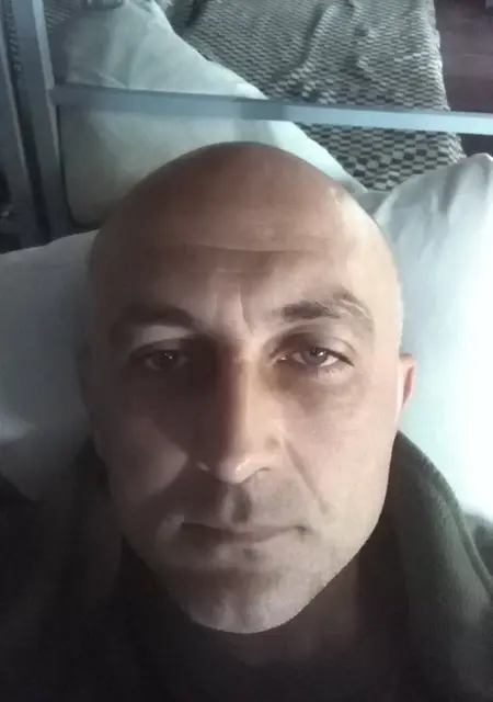 Я Артем, 39, знакомлюсь на одну ночь в Полтаве