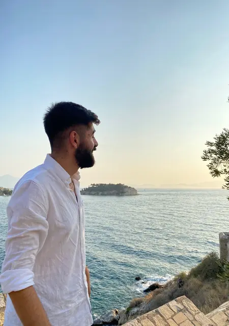 Я Berko, 22, из Измира, ищу знакомства без обязательств