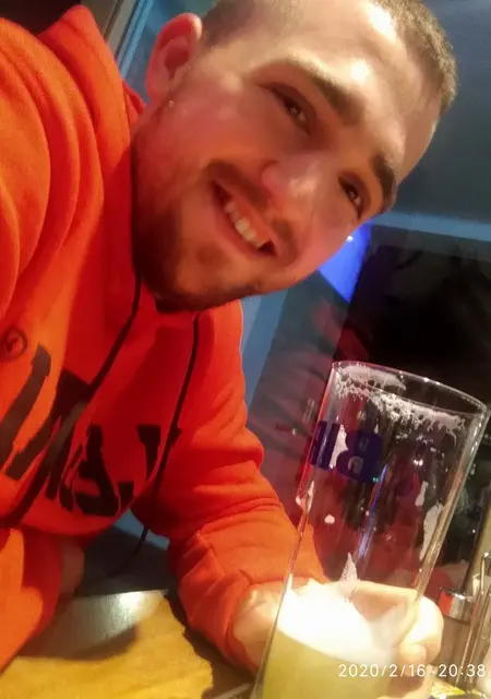 Марк з Кам'янського, шукаю на сайті знайомства на одну ніч