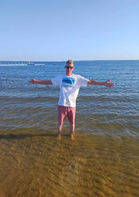 Я Сергей, 36 років, знайомлюсь для спілкування у Алчевську