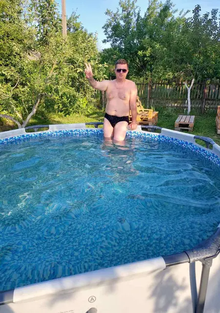 Я Дмитрий, 53, из Киева, ищу знакомства на одну ночь