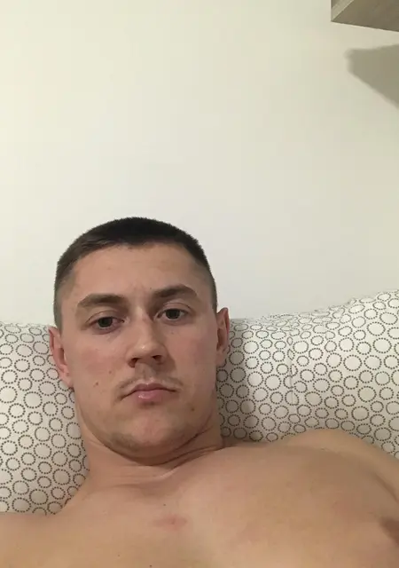 Рома з Ужгорода, шукаю на сайті знайомства на одну ніч