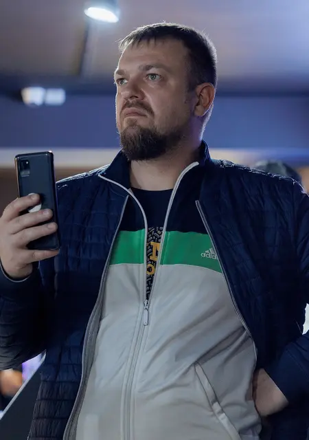 Олег из Кишинёва, мне 43, познакомлюсь для вирта