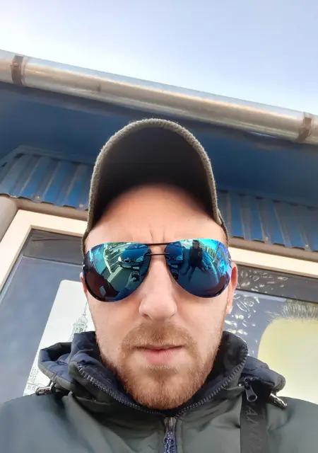 Вася из Ужгорода, ищу на сайте дружбу