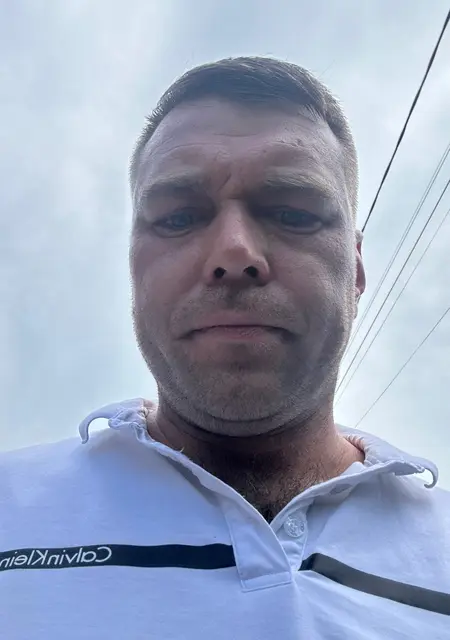 Сергей з Маріуполя, шукаю на сайті знайомства без зобов'язань