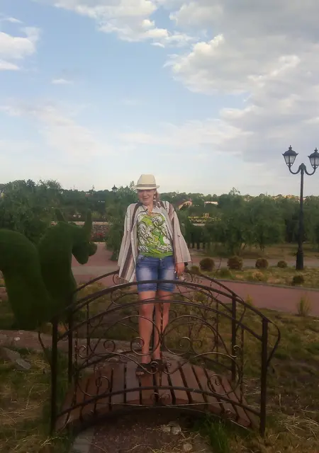 Я Марина, 39, знакомлюсь без обязательств в Бахмуте