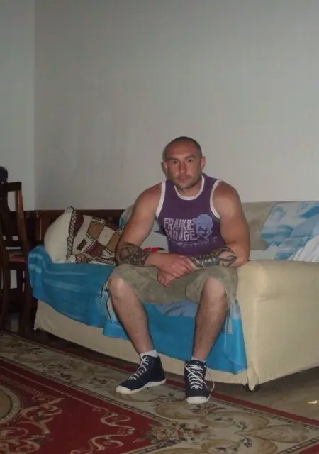 Сергей з Миколаєва, шукаю на сайті знайомства без зобов'язань