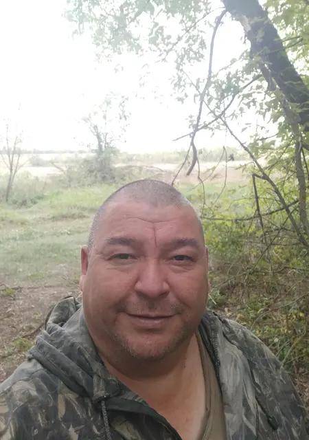 Я Жан, 46 років, знайомлюсь на одну ніч у Новопскове