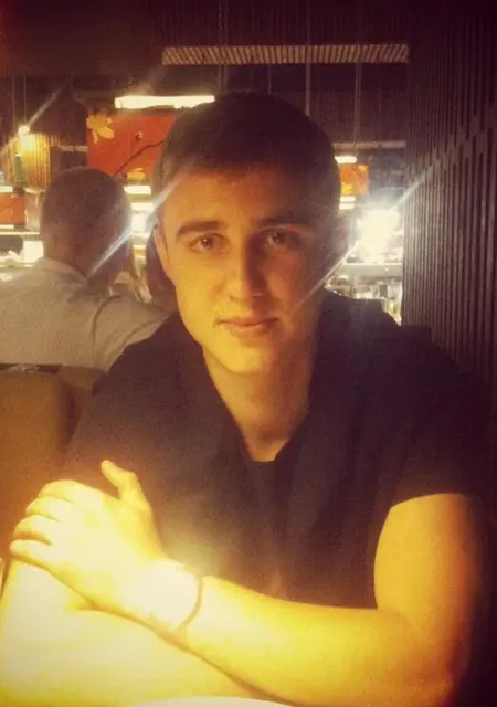 Я Kostya, 30, из Барановичей, ищу знакомства без обязательств