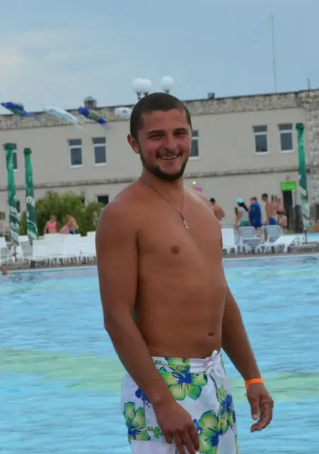 Alexander из Житомира, мне 40, познакомлюсь на одну ночь