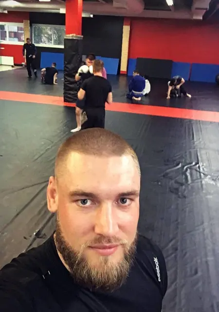 Ivan з Ромни, мені 36 років, познайомлюсь для дружби