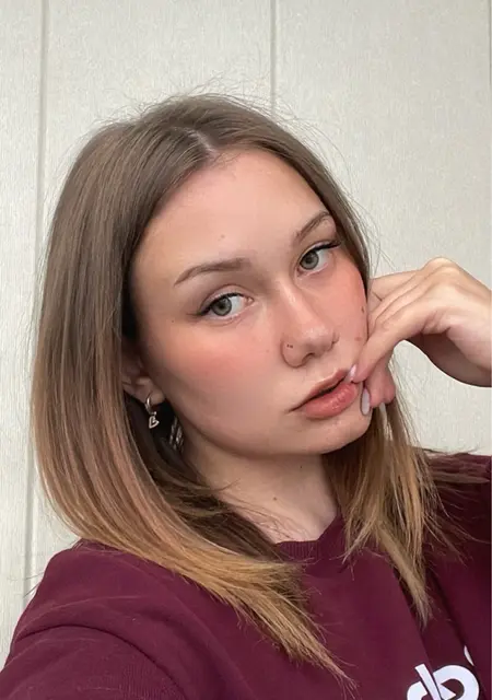 Я Алина, 21, из Бангкока, ищу знакомства без обязательств