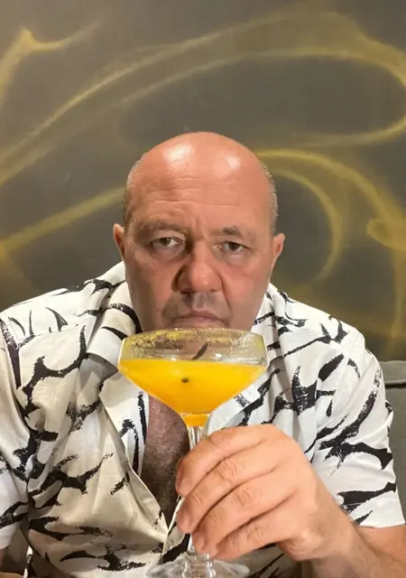 Сергей из Киева, ищу на сайте знакомства без обязательств