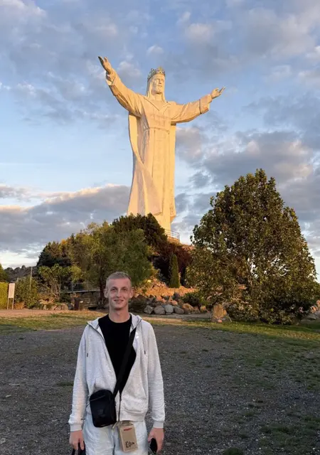 Я Nazar, 22, знакомлюсь для совместных путешествий в Зелёна-гуре