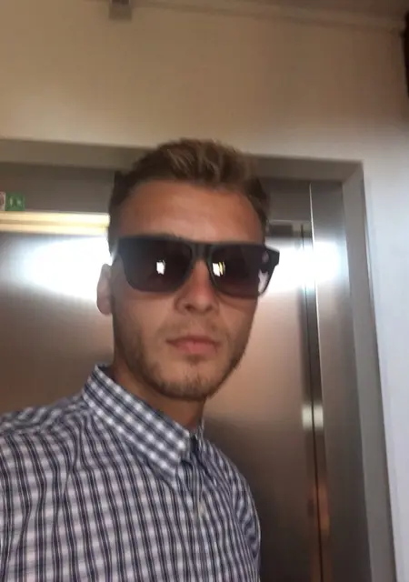 Я Вова, 28, из Ужгорода, ищу знакомство для дружбы