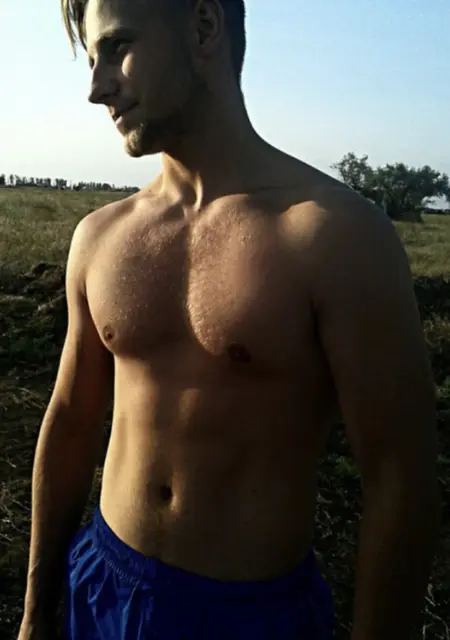 Я Дима, 29, из Николаева, ищу знакомство для совместных путешествий