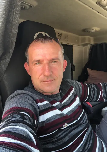 Александр з Маріуполя, мені 49 років, познайомлюсь на одну ніч