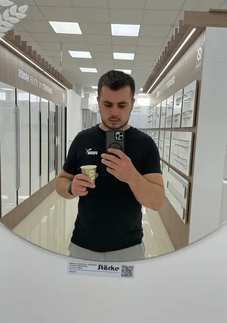 Ivan из Ровно, мне 30, познакомлюсь на одну ночь