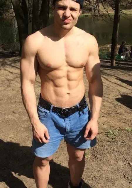 Александр з Донецька, мені 32 років, познайомлюсь без зобов'язань