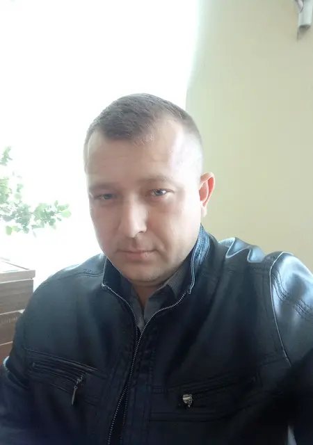 Я Николай, 25, из Волновахи, ищу знакомство для приятного времяпровождения