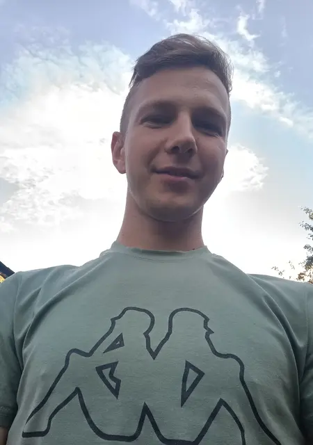 Я Александр, 25, из Енакиева, ищу знакомства без обязательств