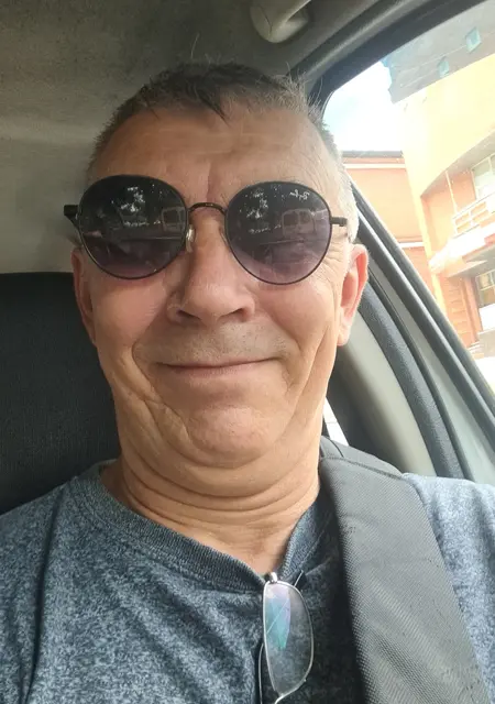 Слава из Днепра, ищу на сайте знакомства на одну ночь