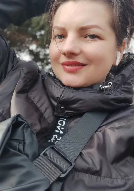 Оксана з Луганська, шукаю на сайті спілкування