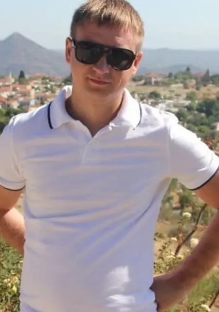 Я Vitalik, 35, знакомлюсь без обязательств в Ужгороде