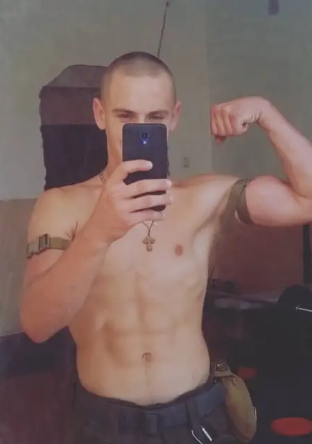 Я Іван, 27, из Харькова, ищу знакомство для вирта