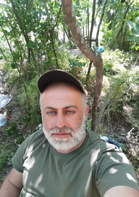 Я Гарик, 42, знакомлюсь для постоянных отношений в Пологах