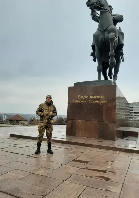 Я Владимир, 35 років, знайомлюсь на одну ніч у Луганську