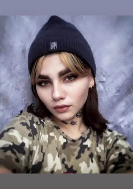 Я Яна, 24, из Харькова, ищу знакомство для вирта