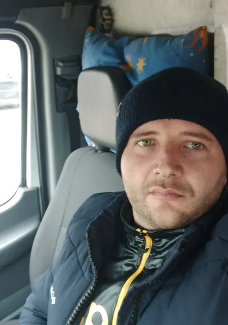 Степан из Кременчуга, ищу на сайте знакомства без обязательств