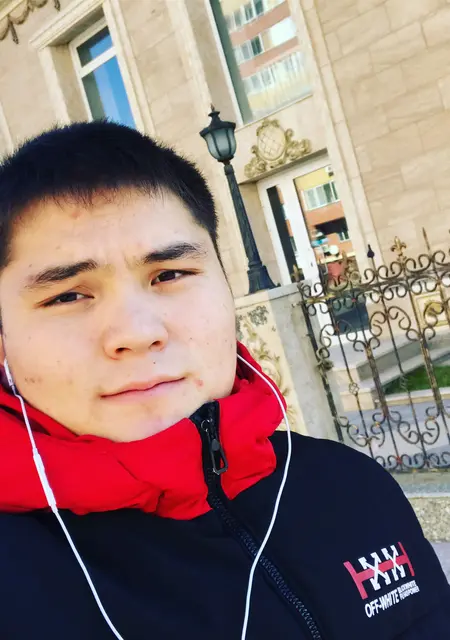 Нур из Астаны, ищу на сайте дружбу
