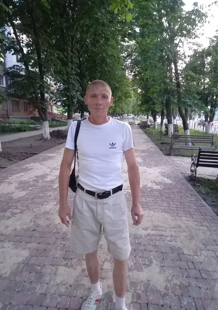Я Александр, 46, знакомлюсь без обязательств в Знаменке