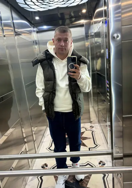 Я Aleksandr, 37, из Черновцов, ищу знакомство для дружбы