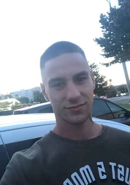 Valerii из Харькова, ищу на сайте знакомства на одну ночь