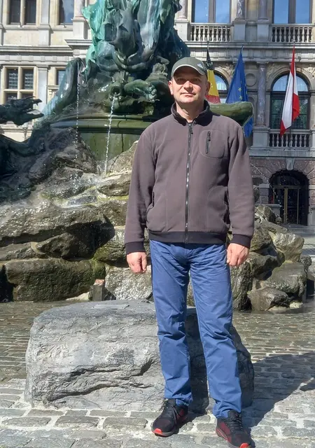 Я Андрей, 42, из Бреста, ищу знакомства без обязательств