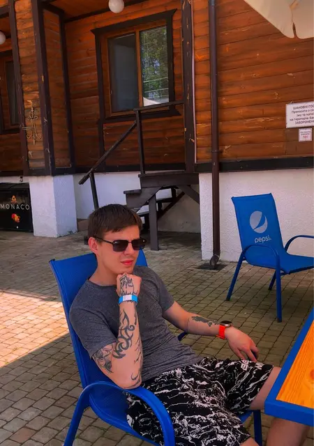 Дмитро из Винницы, мне 20, познакомлюсь для дружбы