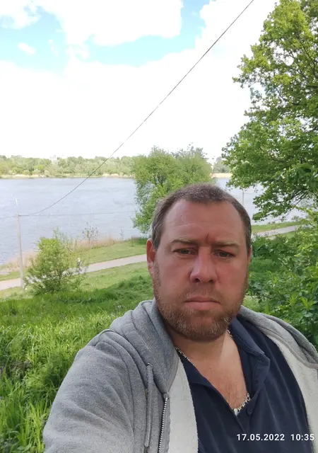 Я Юра, 39 років, знайомлюсь на одну ніч у Сумах