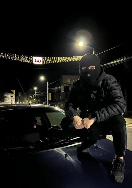 Віталік из Киева, ищу на сайте знакомства на одну ночь