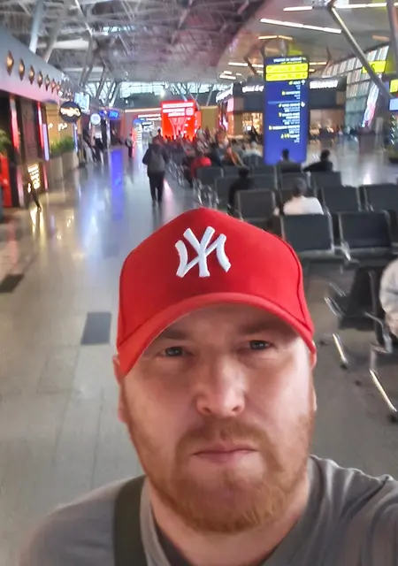 Андрей из Бишкека, мне 38, познакомлюсь на одну ночь