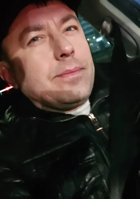 Валерий из Пинска, мне 25, познакомлюсь на одну ночь