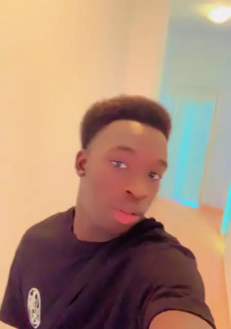 Я Moussa, 25, знакомлюсь для приятного времяпровождения в Лас-пальмас-де-гран-канарии