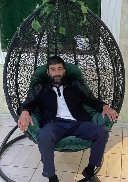 Albert из Николаева, мне 36, познакомлюсь без обязательств