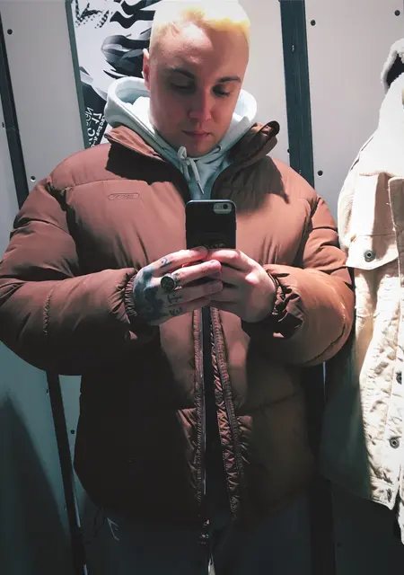 Я Дмитрий, 28 років з Сум, шукаю знайомство для приємного проведення часу