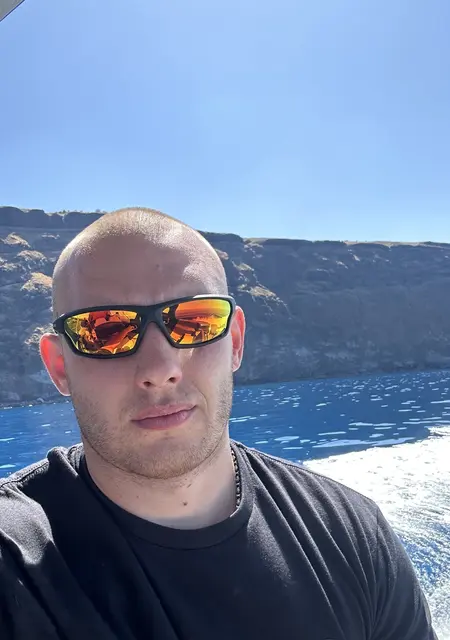 Лука из Ирпени, мне 31, познакомлюсь на одну ночь