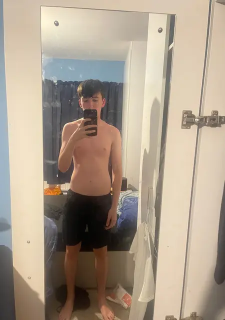 I'm Connor, 18 from Nottingham, seeking connections for virtual conversation